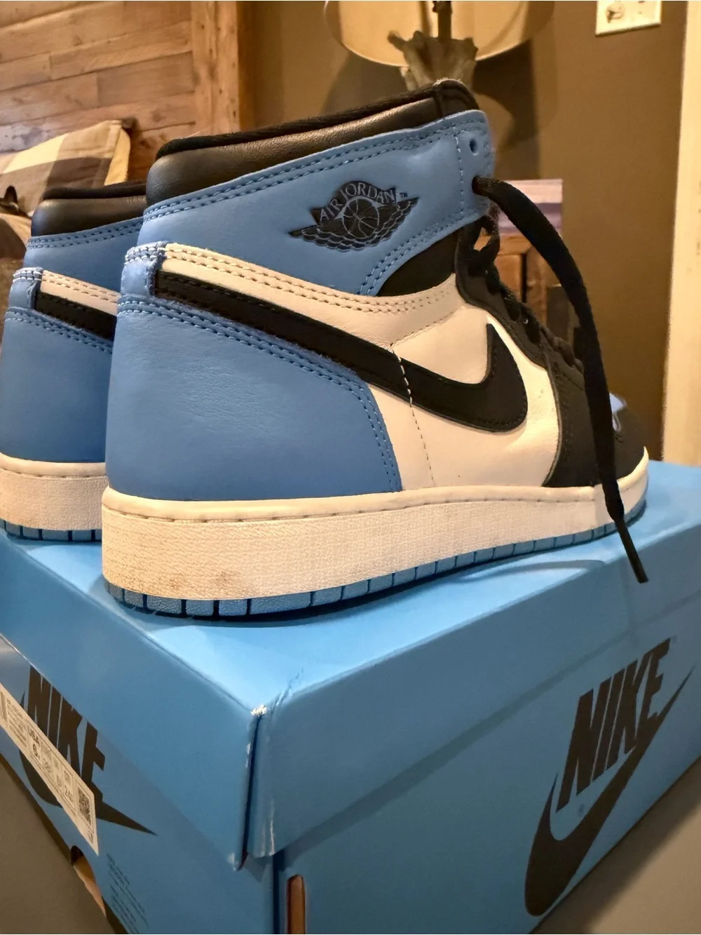 Nike Air Jordan 1 High - University Blue & Black